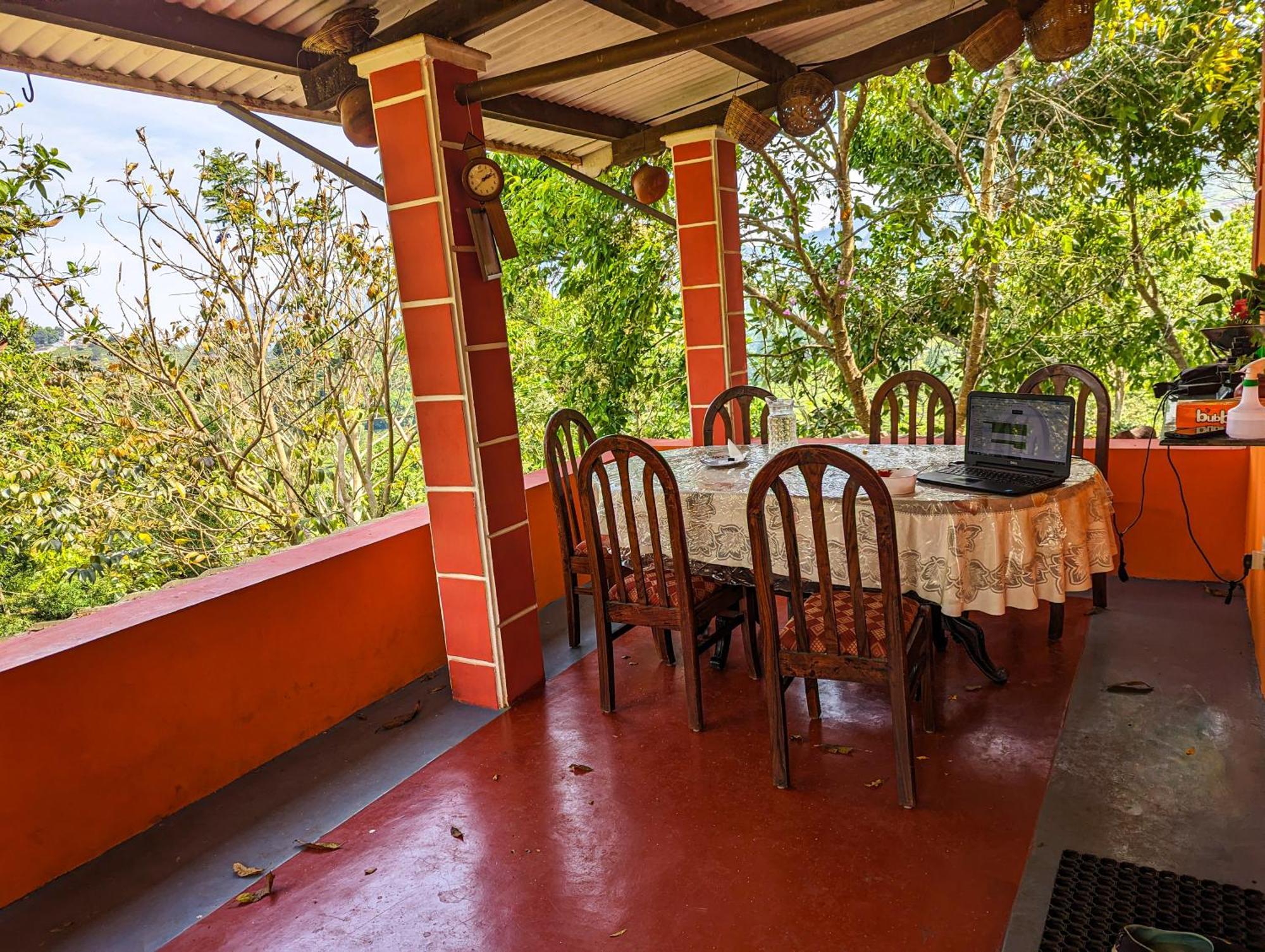Ghar Homestay, Kotagiri Extérieur photo